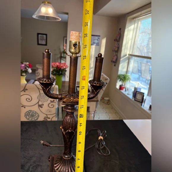 Sale🔥🔥🔥Dale Tiffany Baroque Candelabra Table Lamp - Picture 9 of 11